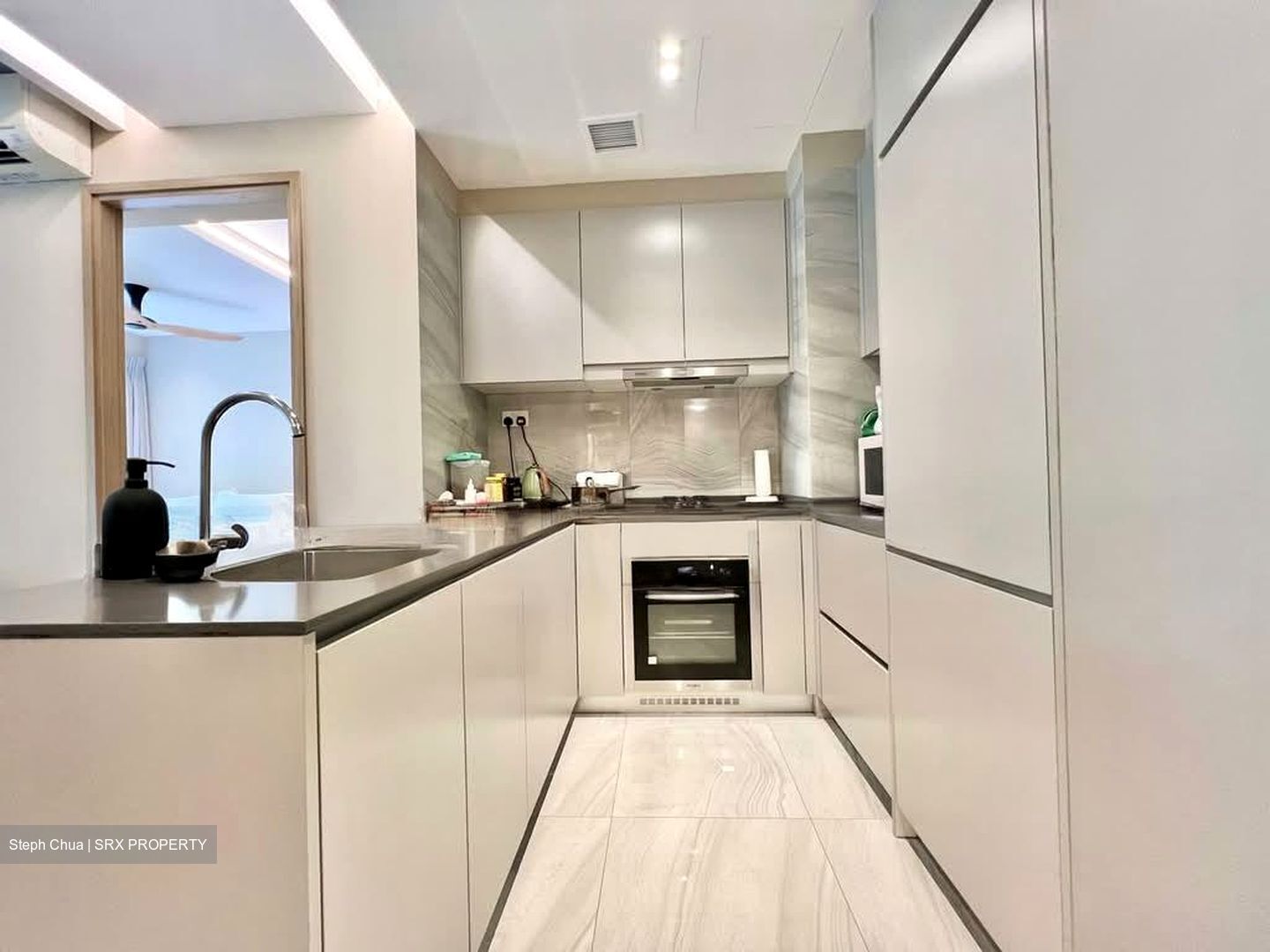 High Park Residences (D28), Apartment #558276911